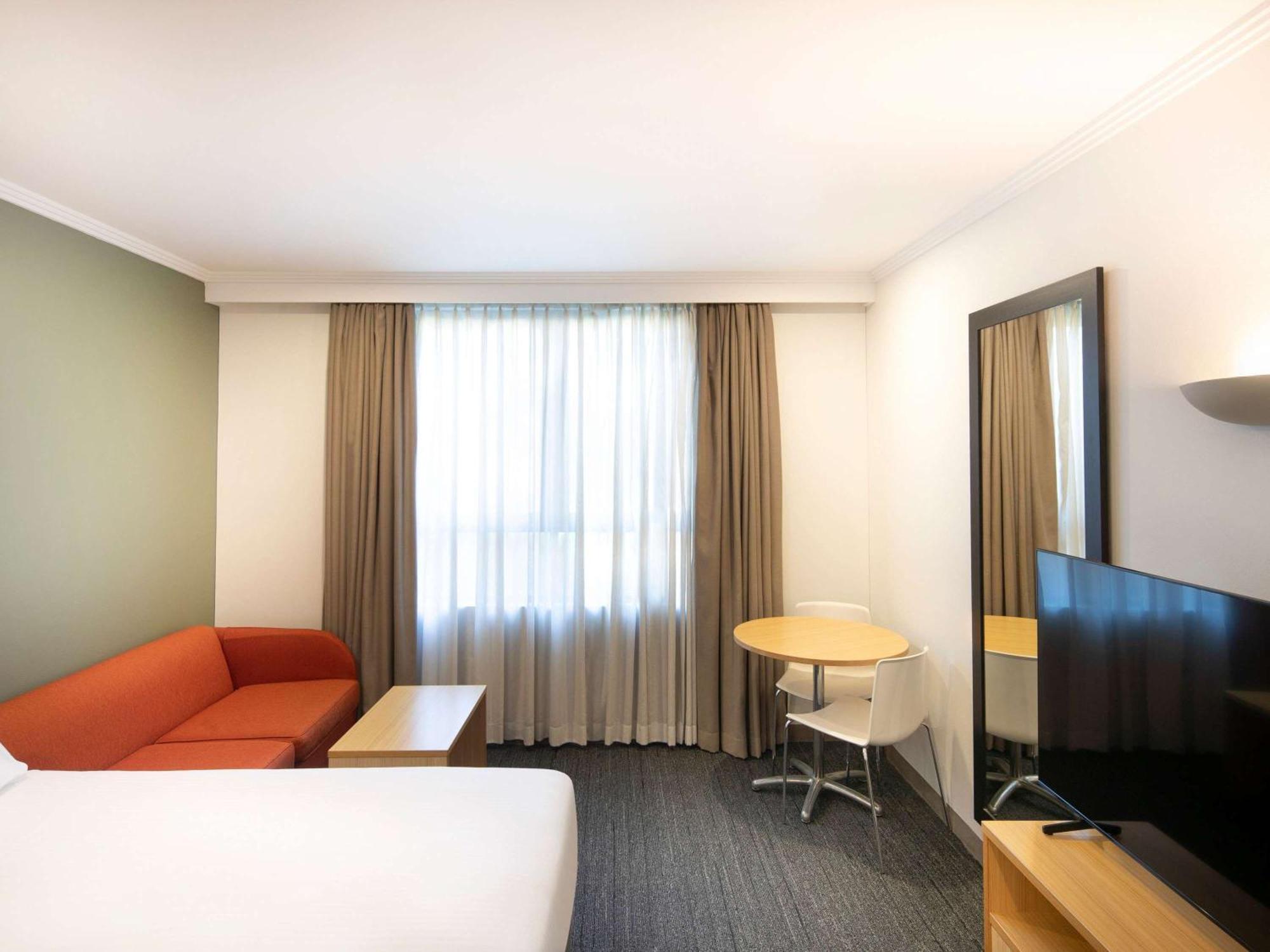 Hotel Mercure Sydney Macquarie Park Extérieur photo